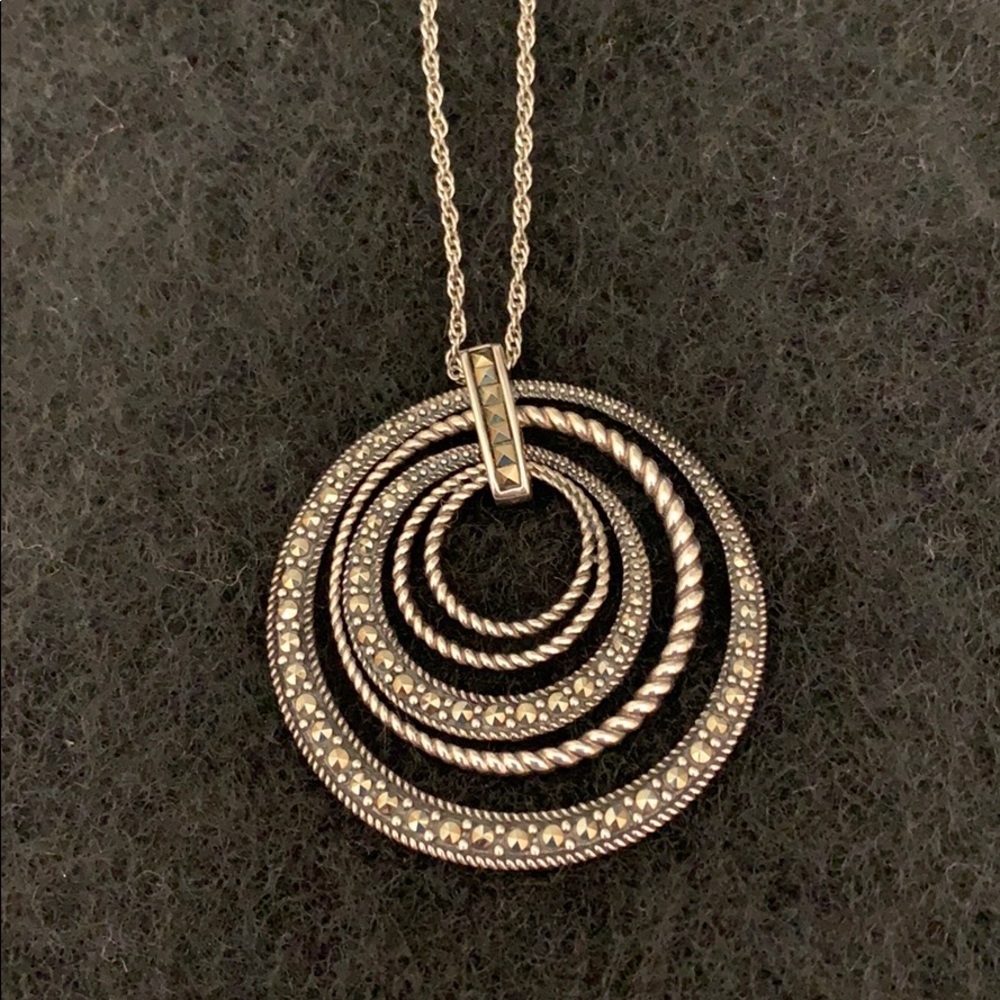 Necklace - Picture 2 of 3